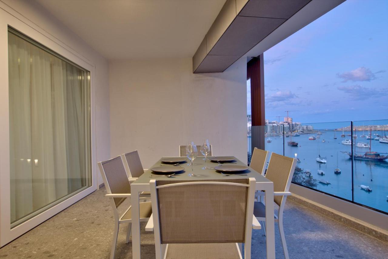 Sea Front Spacious Valletta Views * Sliema