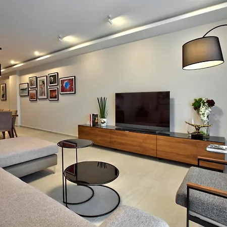 Sea Front Spacious Valletta Views Apartments Sliema Exterior photo
