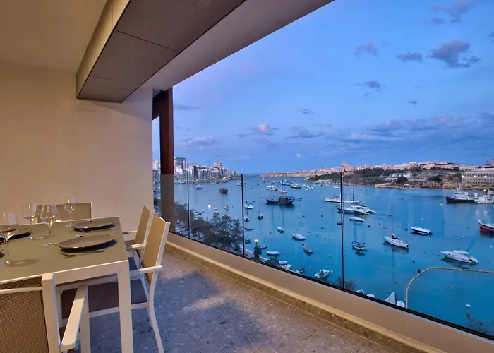 Sea Front Spacious Valletta Views Apartments