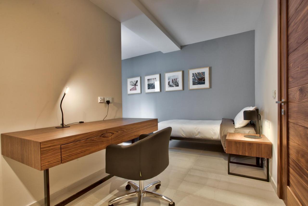 Apartment Sea Front Spacious Valletta Views Sliema